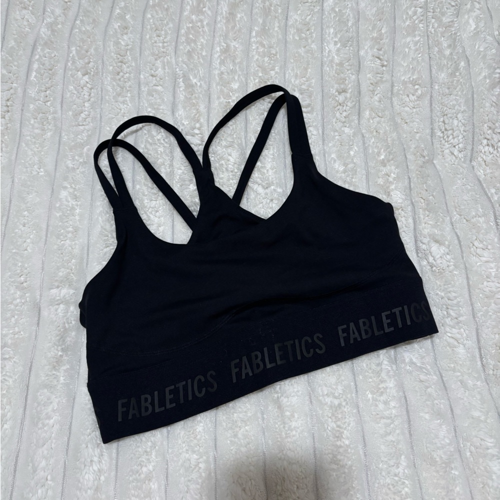 Fabletics Midnight Black Sports Bra and Leggings Set